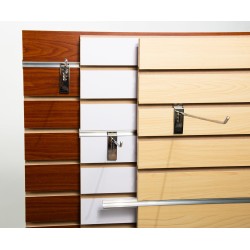 PACK 1 PANEL RANURADO CAFE CLARO MAS 30 GANCHOS 15CM